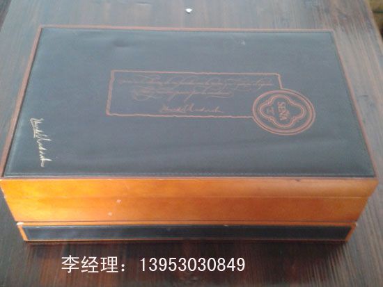 點(diǎn)擊查看詳細(xì)信息<br>標(biāo)題：木制紅酒盒09 閱讀次數(shù)：2358