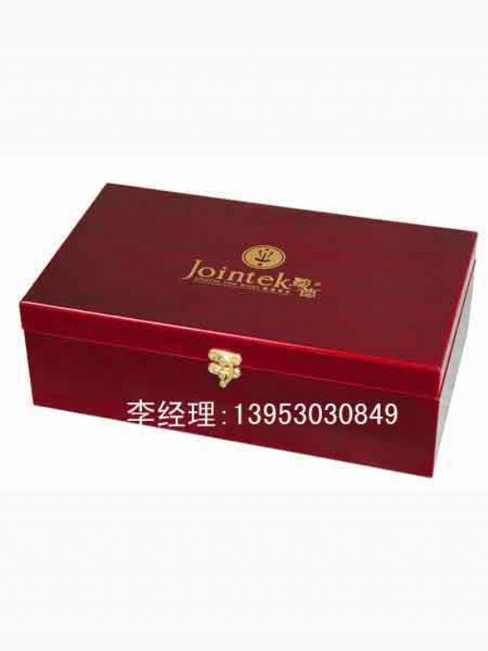 點(diǎn)擊查看詳細(xì)信息<br>標(biāo)題：紅酒木盒 閱讀次數(shù)：2425