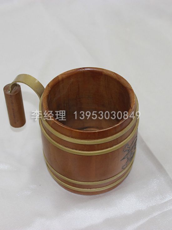 點(diǎn)擊查看詳細(xì)信息<br>標(biāo)題：擺件 閱讀次數(shù)：2004
